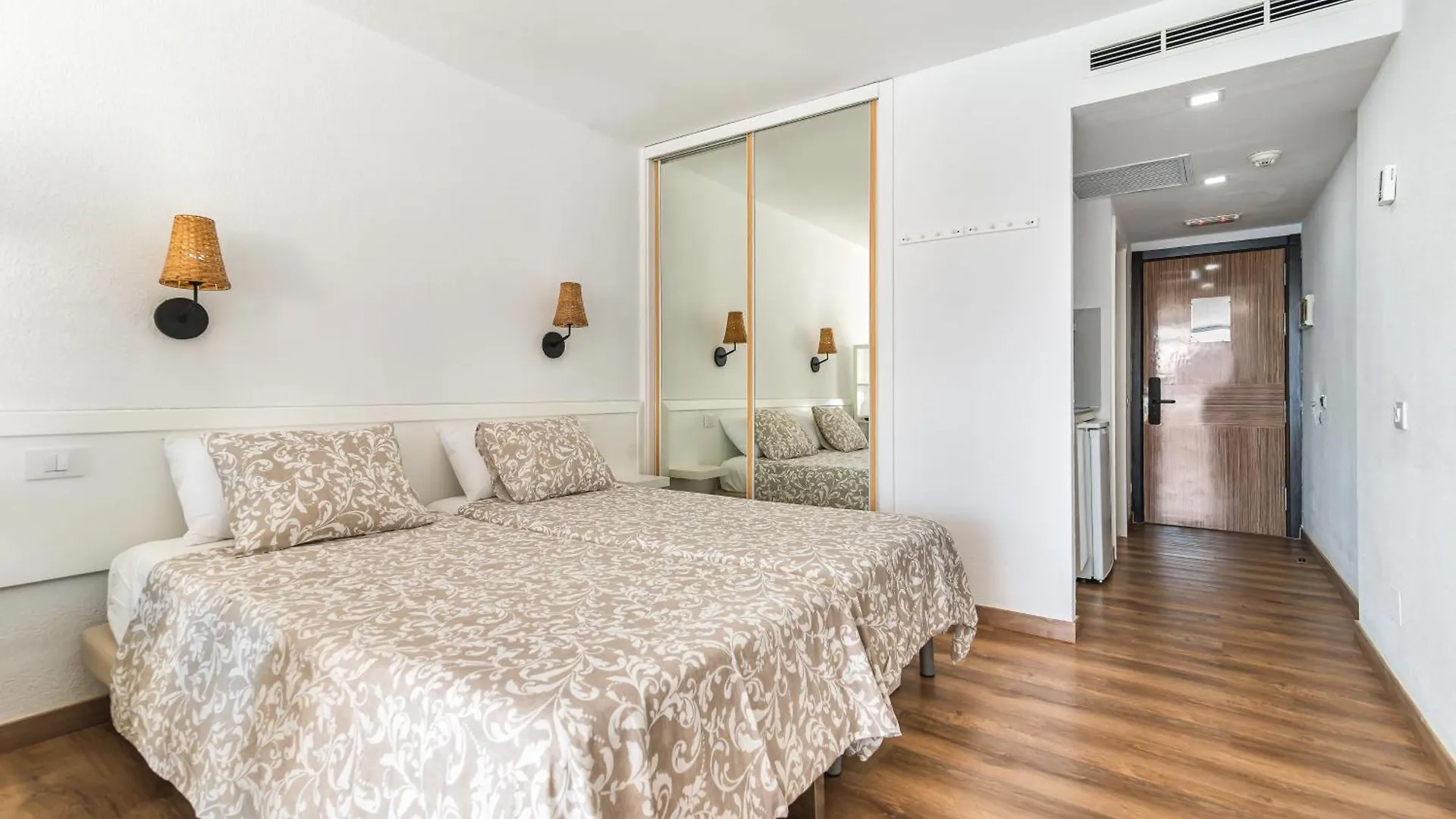 アパート Home2Book Cosy Studio, Pool & Sea Views Mogán スペイン